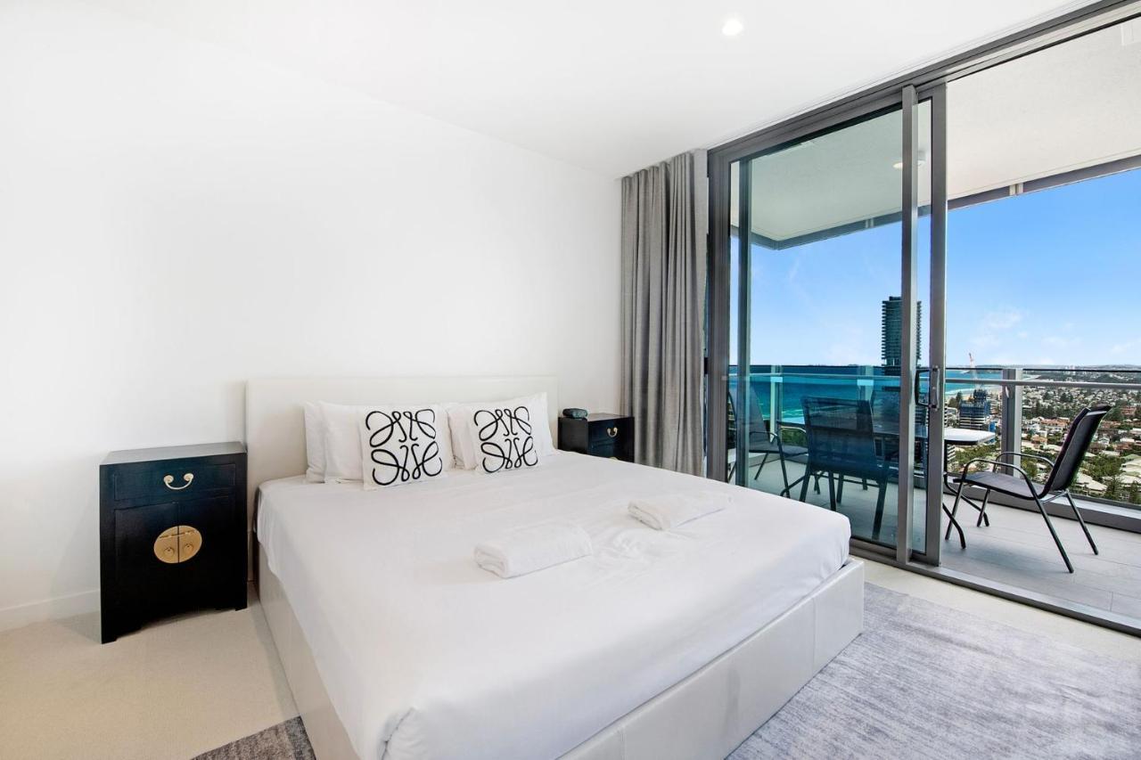 Signature Broadbeach Ocean Views - Coasthm
